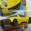 COCHE DEPORTIVO COUPE NUEVO EN MINIATURA A ESCALA APROXIMADA 1/64. VISTA TRASERA.