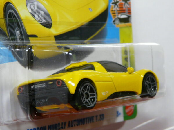 COCHE DEPORTIVO COUPE NUEVO EN MINIATURA A ESCALA APROXIMADA 1/64. VISTA TRASERA.