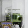 CLÁSICO TODOTERRENO 4X4 NUEVO EN MINIATURA A ESCALA APROXIMADA 1/64 DE LA EDICIÓN ESPECIAL Y LIMITADA DE BATTALIION 64. VISTA FRONTAL.