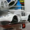 ROADSTER CLÁSICO NUEVO EN MINIATURA A ESCALA APROXIMADA 1/64. VISTA TRASERA.