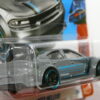 BERLINA DEPORTIVA NUEVA EN MINIATURA A ESCALA APROXIMADA 1/64. VISTA TRASERA.