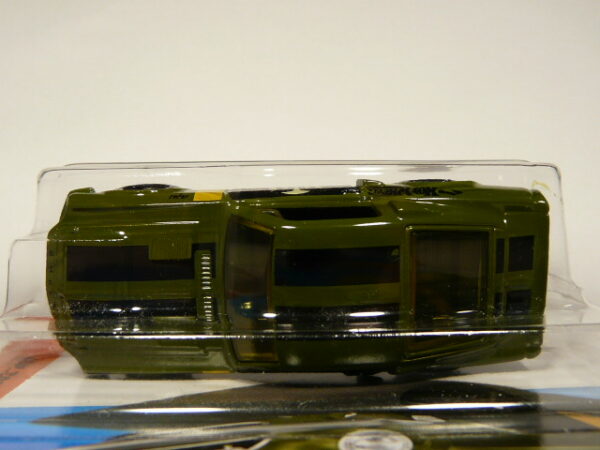 COCHE CLÁSICO DEPORTIVO COUPE NUEVO EN MINIATURA A ESCALA APROXIMADA 1/64. VISTA AEREA.