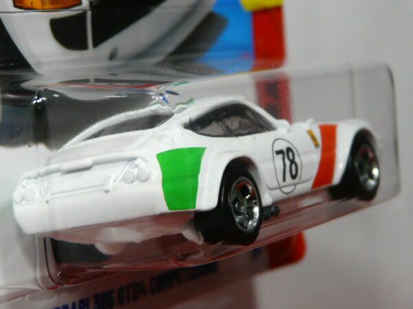 COUPE DEPORTIVO CLASICO NUEVO A ESCALA APROXIMADA 1/64. VISTA TRASERA.