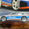 COCHE PATRULLA NUEVO EN MINIATURA A ESCALA APROXIMADA 1/64.