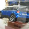 SUV NUEVO EN MINIATURA A ESCALA APROXIMADA 1/64. VISTA TRASERA.