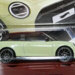 UTILITARIO ELÉCTRICO NUEVO EN MINIATURA A ESCALA APROXIMADA 1/64.