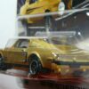 COUPE CLÁSICO NUEVO EN MINIATURA A ESCALA APROXIMADA 1/64. VISTA TRASERA.