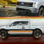 RANCHERA PICK UP 4X4 NUEVO A ESCALA APROXIMADA 1/64.